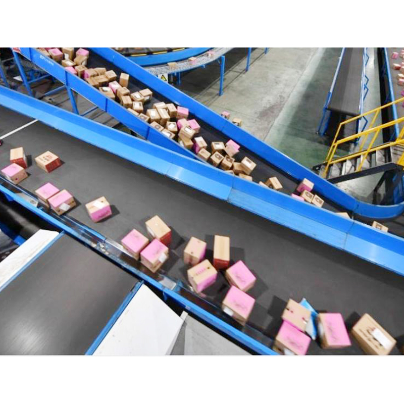 How can the belt line ensure accurate conveying during the sorting process of electronic components?